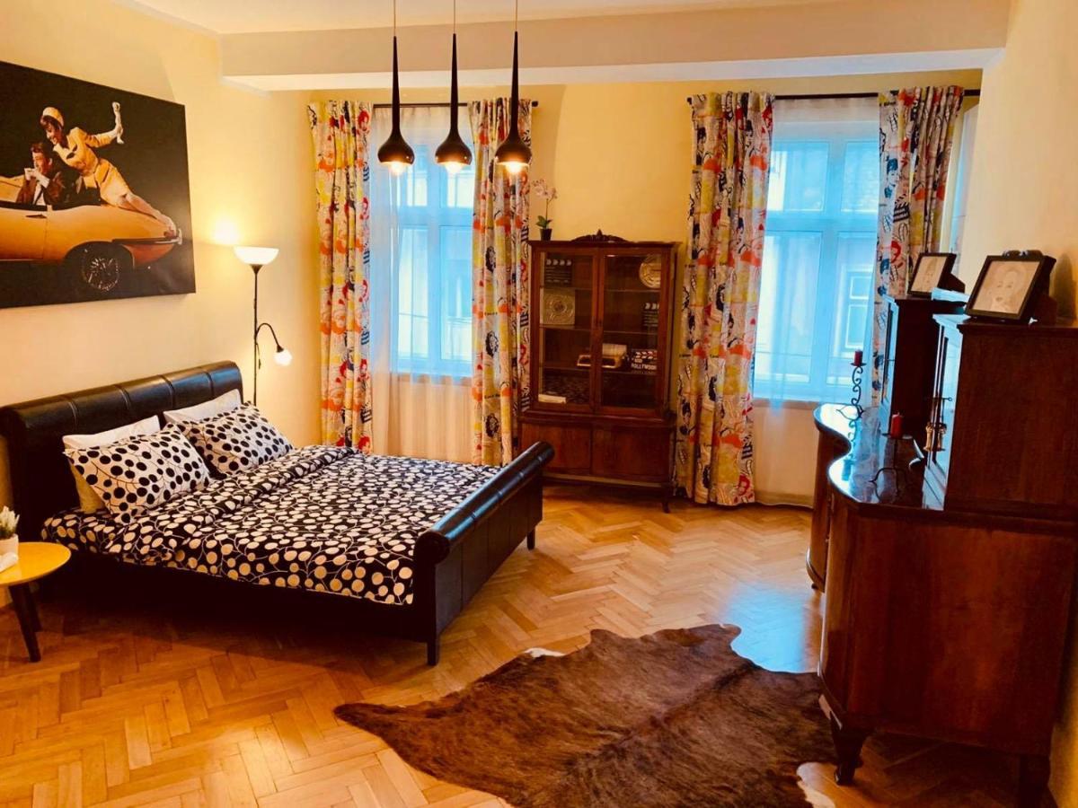 Cinematheque Ultracentral Apartment Sibiu Eksteriør bilde